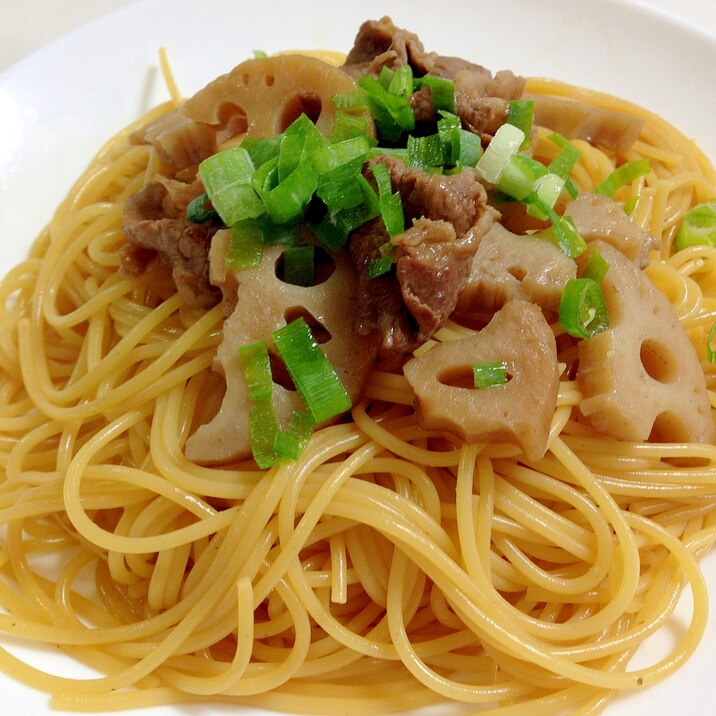 シャキシャキ食感☆牛肉とレンコンの甘辛パスタ